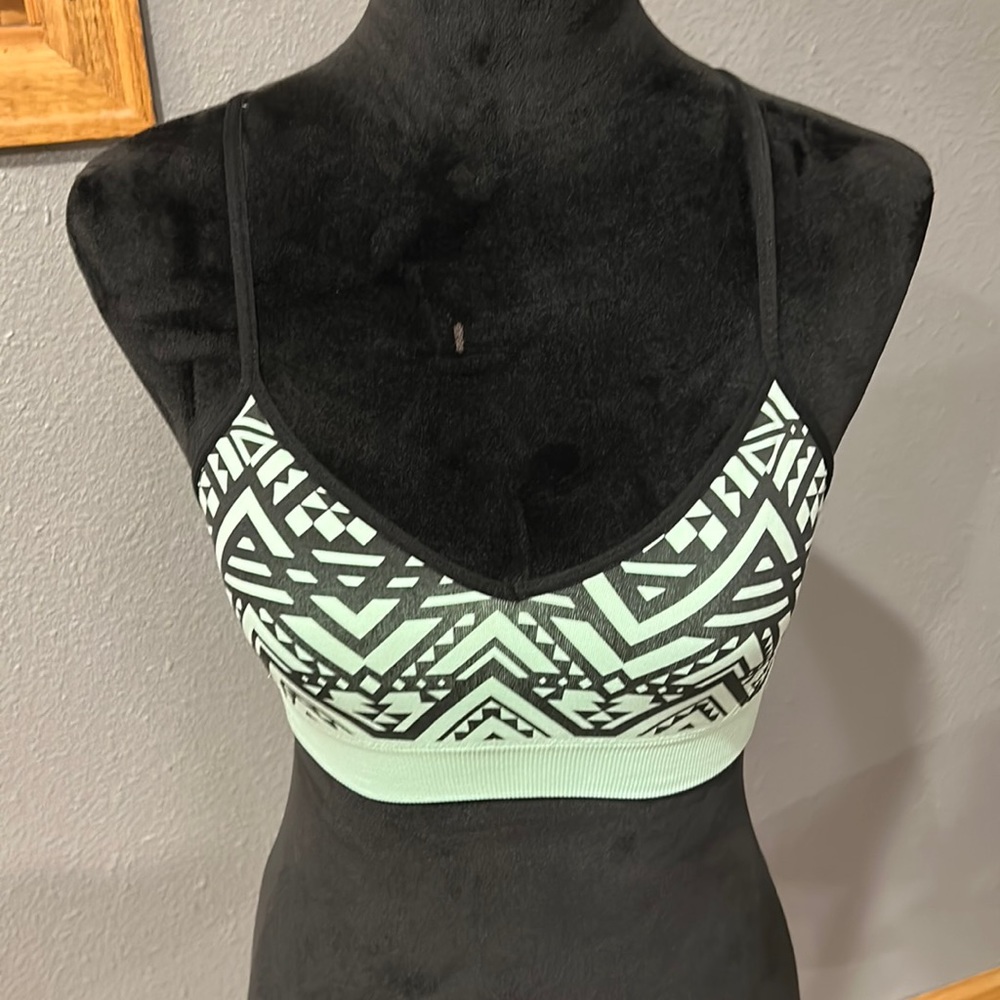 Victorias Secret PINK Spirts Bra Size XS